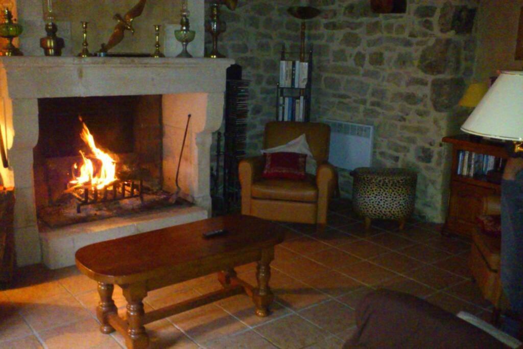 Maison Traditionnelle En Lozere Saint-Saturnin  Exterior photo